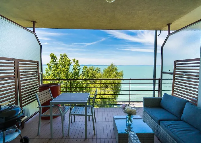 Bltn Panorama Apartament